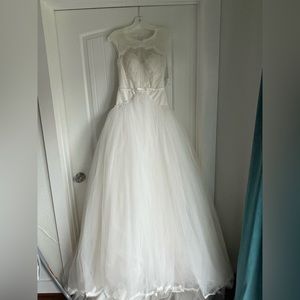 Wedding or Quinceañera Dress NWT